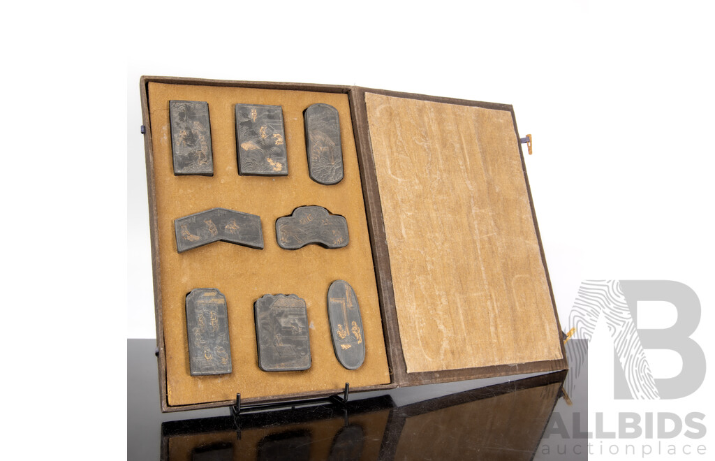 Antique Qing Chinese Inkstone Set with Illustrations by Li Mo, Circa Late 1800s, in Bespoke Case