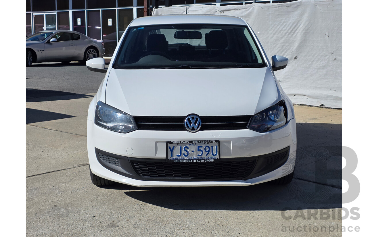 4/2013 Volkswagen Polo 66 TDI Comfortline 6R MY13 5d Hatchback White 1.6L