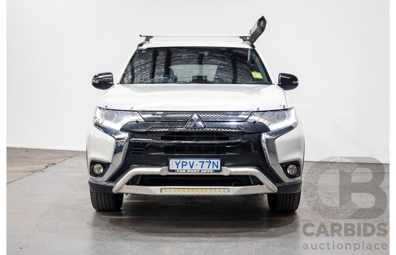 02/2020 Mitsubishi Outlander Black Edition 7  ZL MY20 4D Wagon Diamond White Pearl 2.4L - 7 Seats
