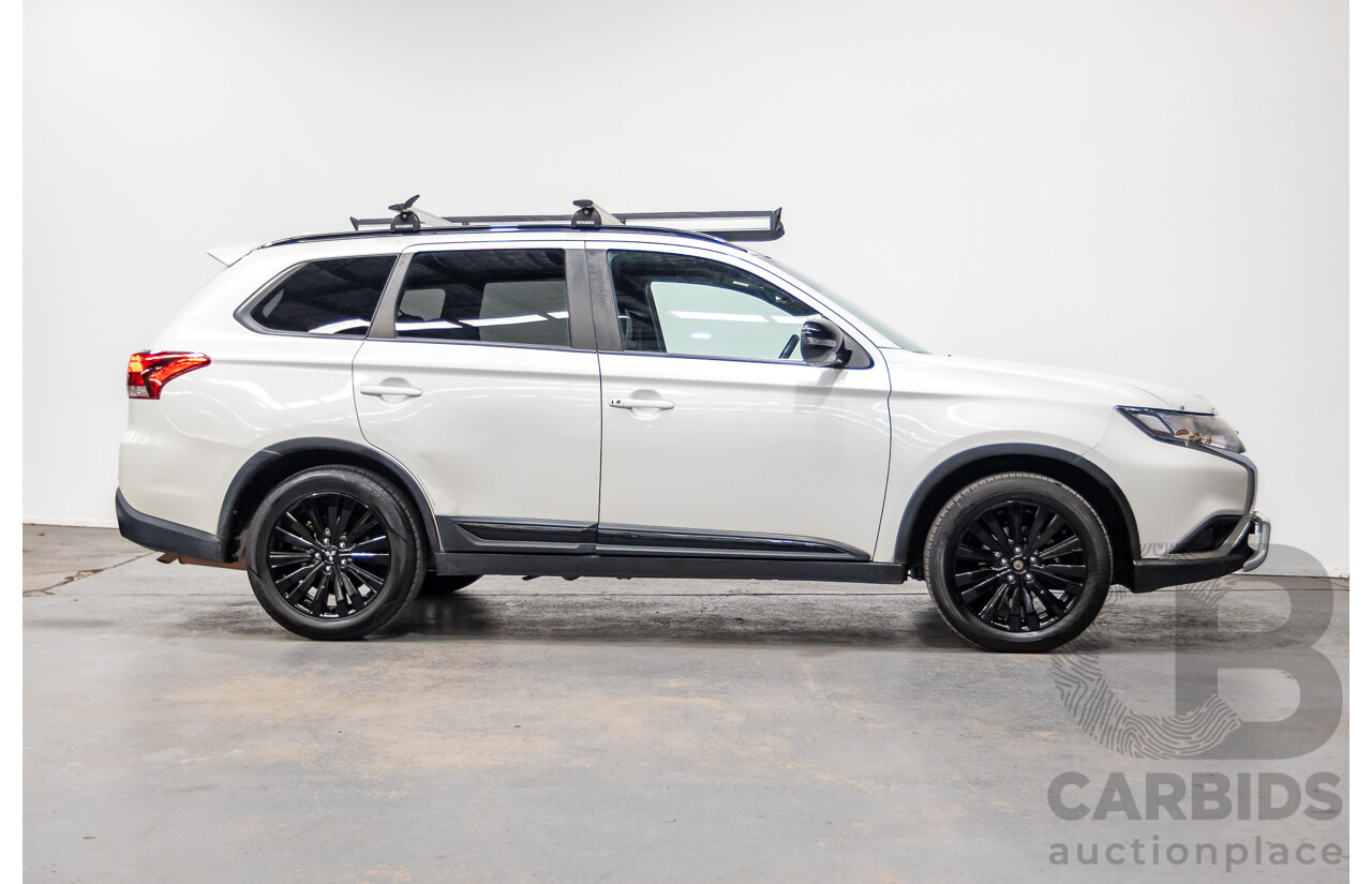 02/2020 Mitsubishi Outlander Black Edition 7  ZL MY20 4D Wagon Diamond White Pearl 2.4L - 7 Seats