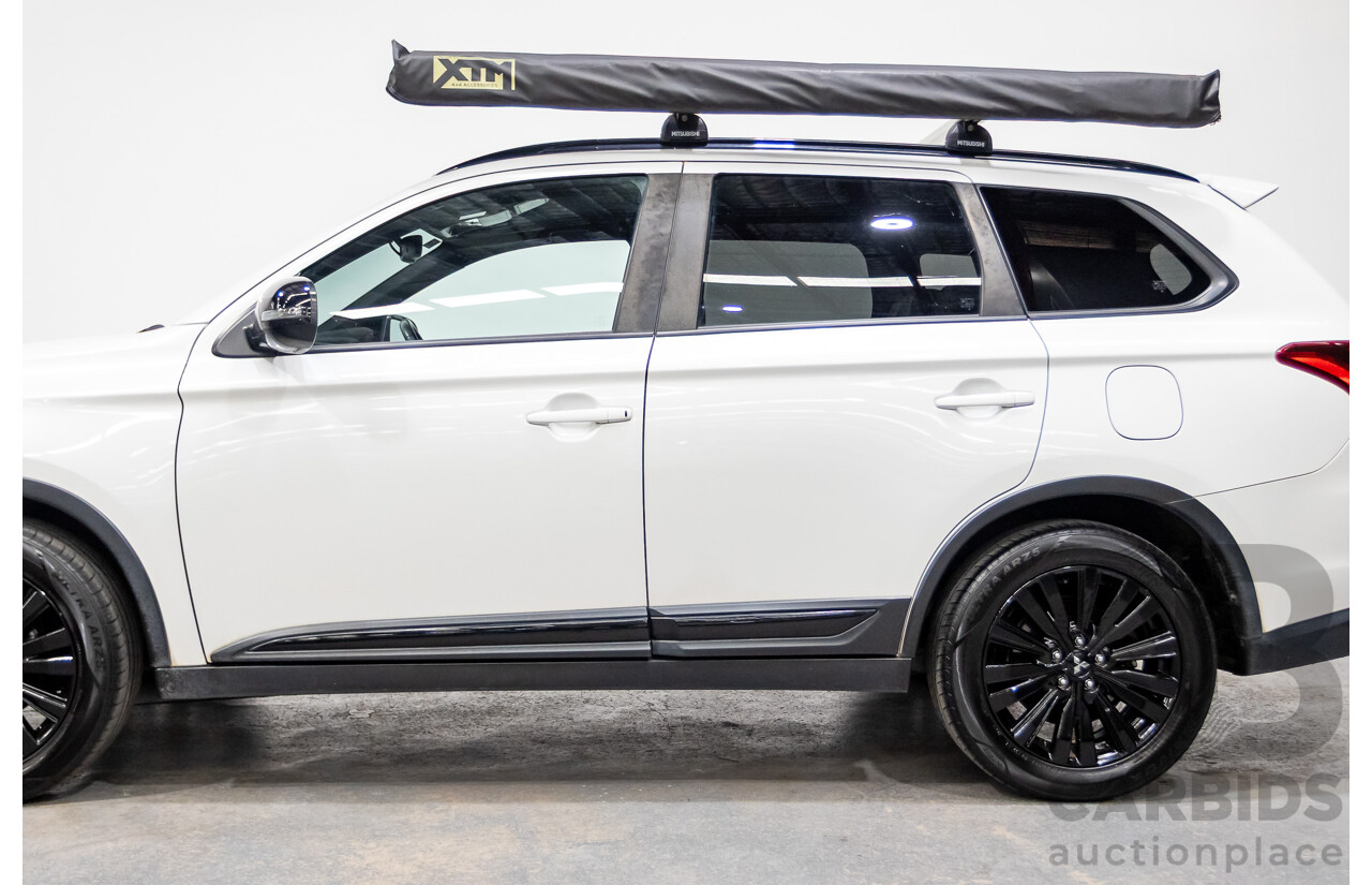 02/2020 Mitsubishi Outlander Black Edition 7  ZL MY20 4D Wagon Diamond White Pearl 2.4L - 7 Seats
