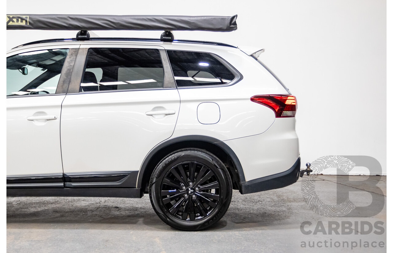 02/2020 Mitsubishi Outlander Black Edition 7  ZL MY20 4D Wagon Diamond White Pearl 2.4L - 7 Seats