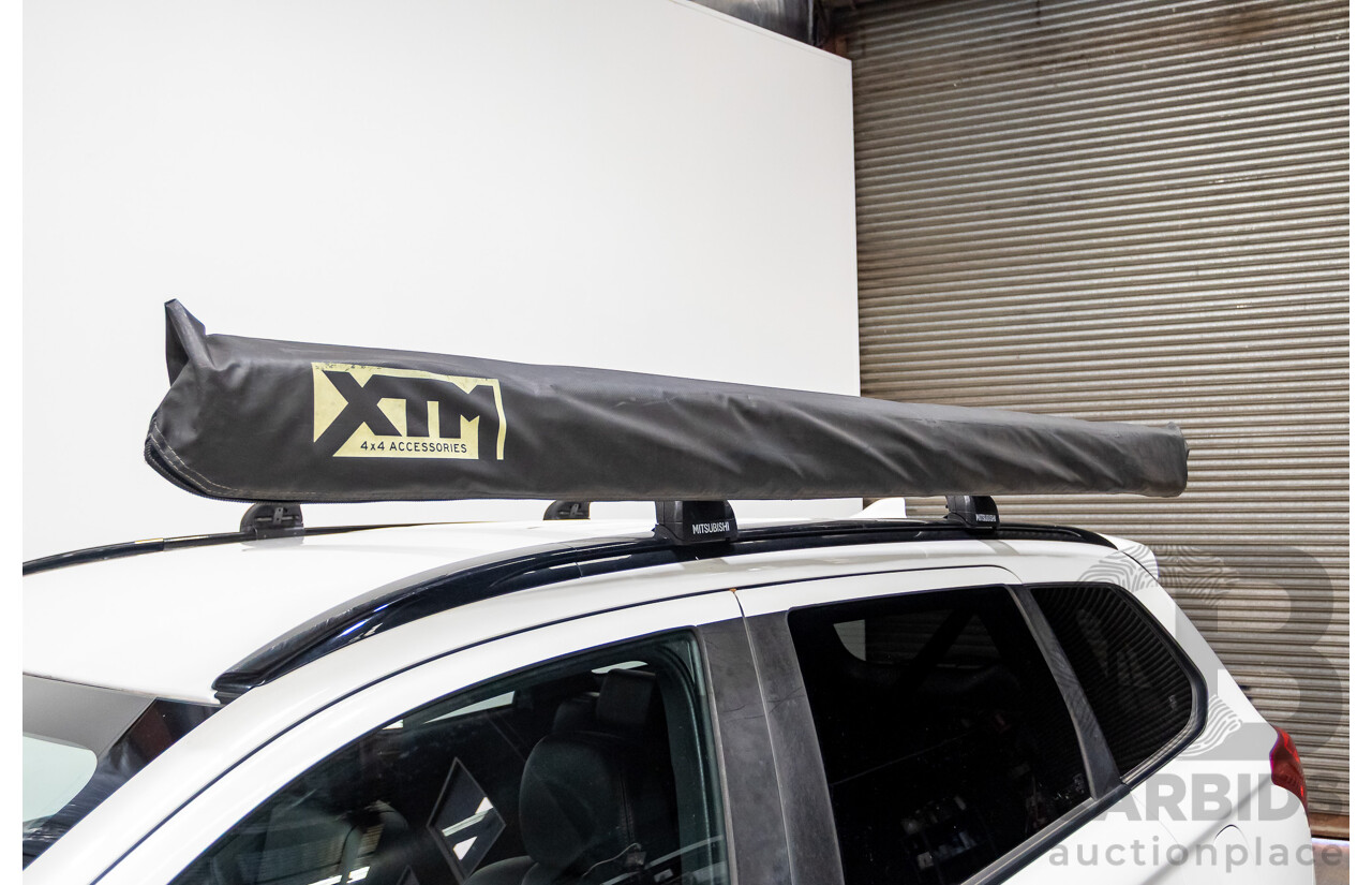 02/2020 Mitsubishi Outlander Black Edition 7  ZL MY20 4D Wagon Diamond White Pearl 2.4L - 7 Seats