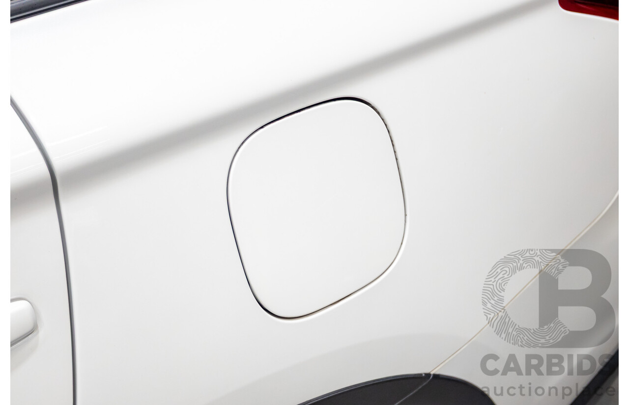 02/2020 Mitsubishi Outlander Black Edition 7  ZL MY20 4D Wagon Diamond White Pearl 2.4L - 7 Seats
