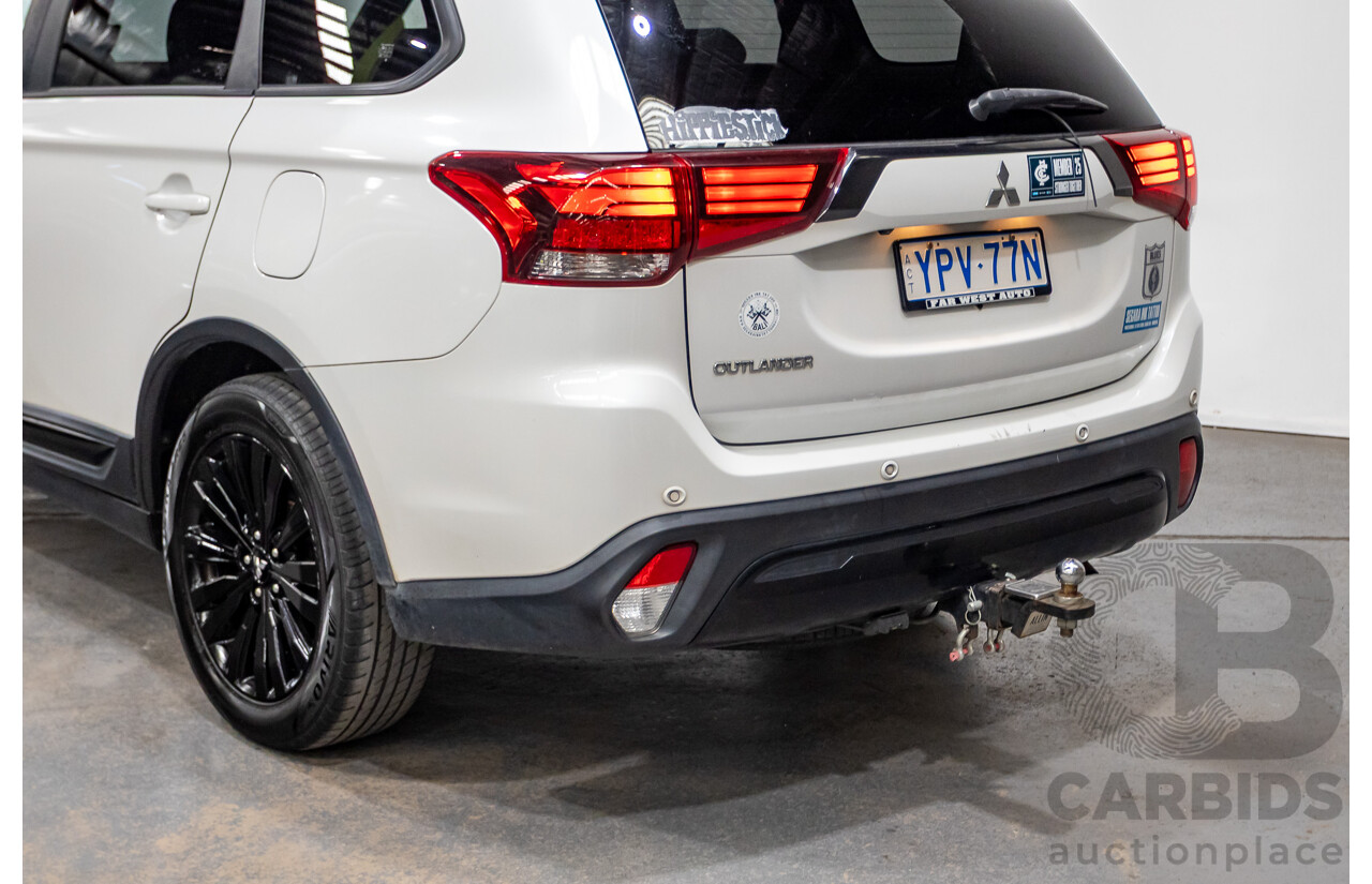 02/2020 Mitsubishi Outlander Black Edition 7  ZL MY20 4D Wagon Diamond White Pearl 2.4L - 7 Seats