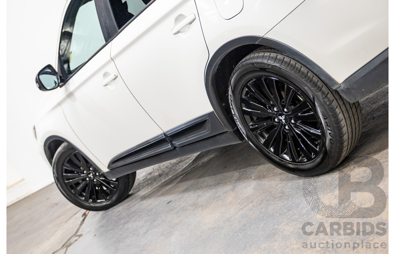 02/2020 Mitsubishi Outlander Black Edition 7  ZL MY20 4D Wagon Diamond White Pearl 2.4L - 7 Seats