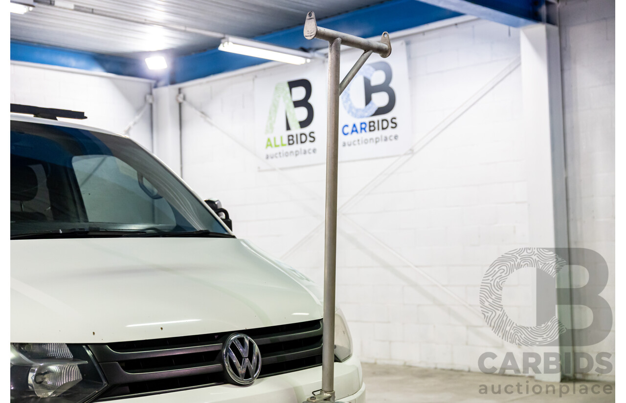 1/2014 Volkswagen Transporter TDI 400 LWB T5 MY14 Dual C/Chas Candy White Turbo Diesel 2.0L