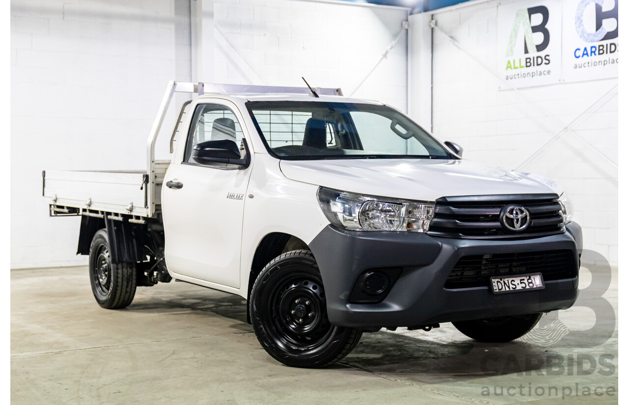 03/2017 Toyota Hilux Workmate (RWD) TGN121R MY17 C/Chas Glacier White 2.7L