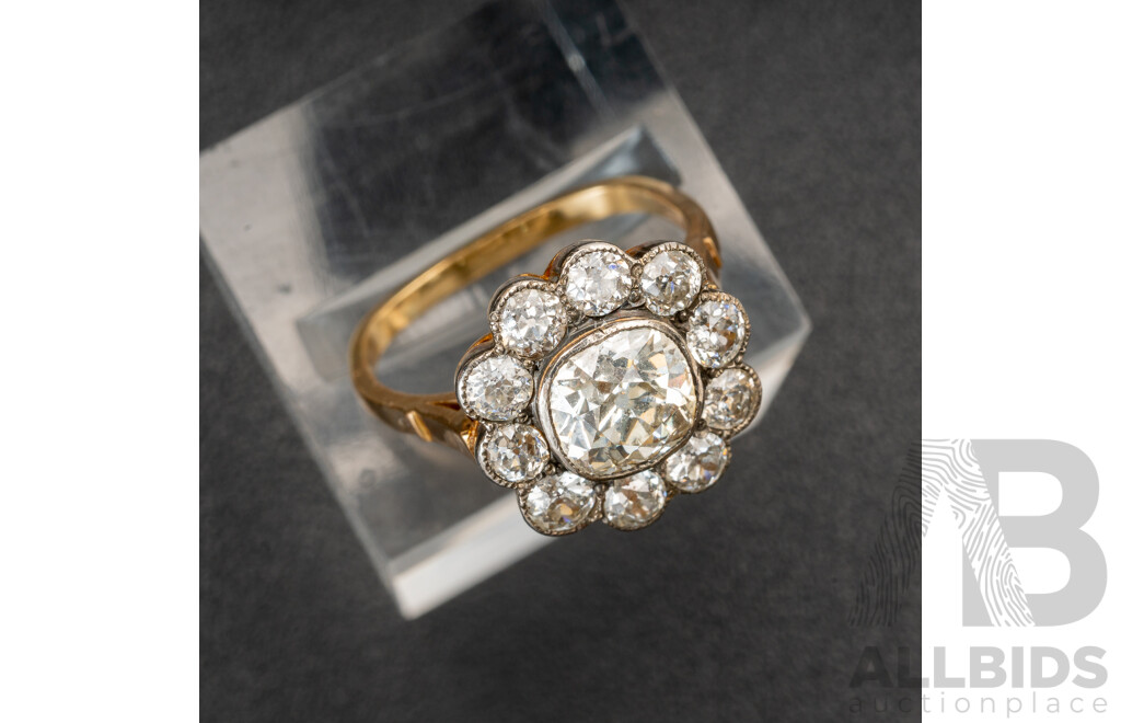 Antique Art Deco 18ct Old European Cut 1.71ct Diamond Daisy Ring with TDW 3.21ct, Size O, 4.84 Grams