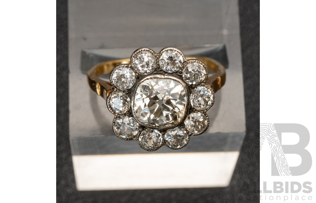 Antique Art Deco 18ct Old European Cut 1.71ct Diamond Daisy Ring with TDW 3.21ct, Size O, 4.84 Grams