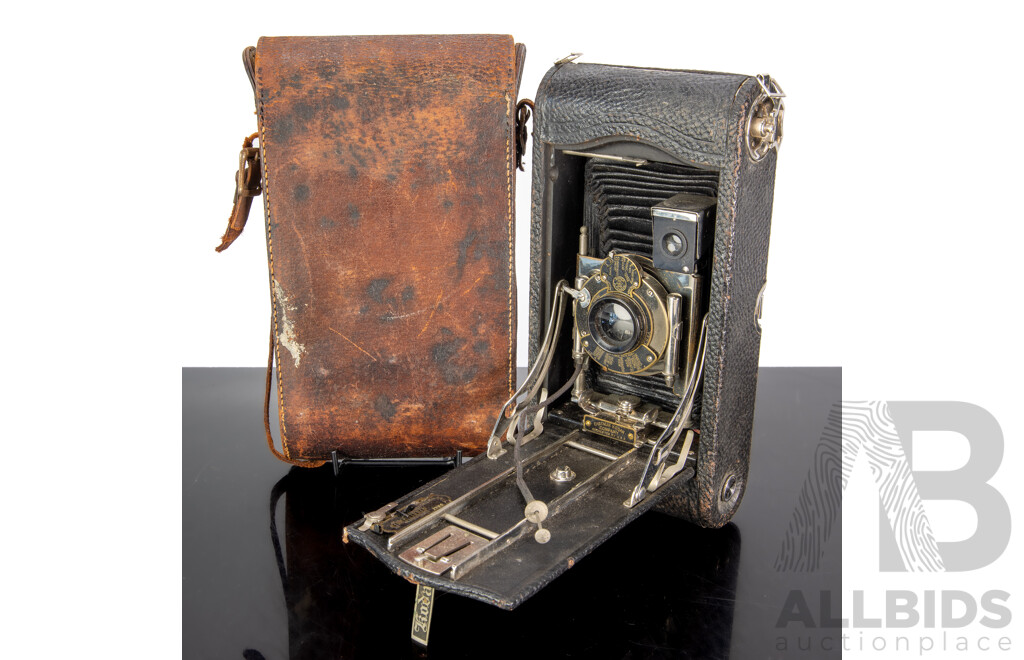 Vintage No.3A Autographic Kodak Camera by Eastman Kodak in Leather Case