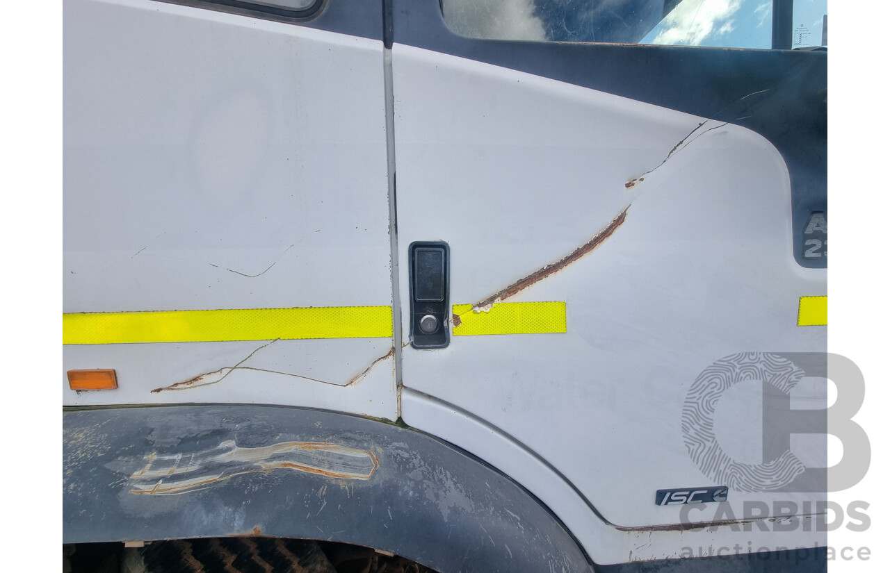 03/2004, IVECO Acco C/Cab 6WH DC LE 2350G ISC Cummins 12,000L Water Cart