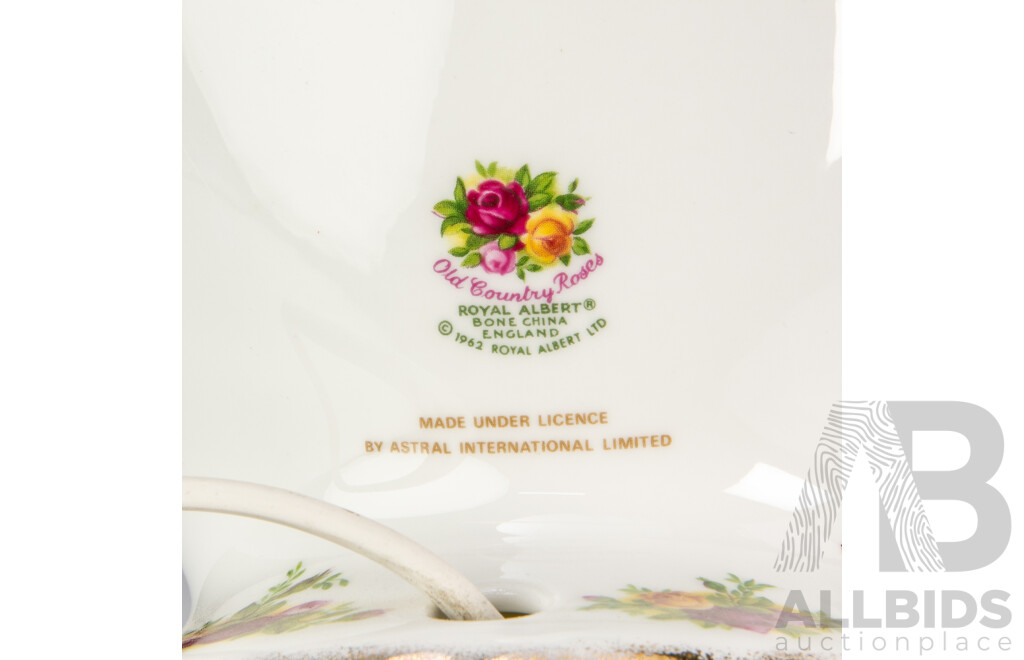 Royal Doulton Porcelain Lamp Base in Old Country Roses Pattern, with Shade