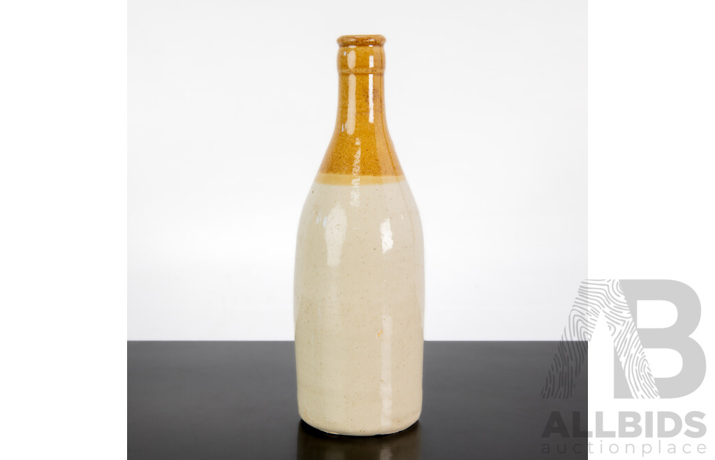 Antique Australian Sydney Stoneware Ginger Beer Bottle for Lincoln & Co, Narrandera, with Horse & Rider Logo