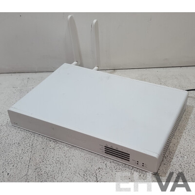 Sophos XG-135 Network Security/Firewall Appliance w/ Power Supply