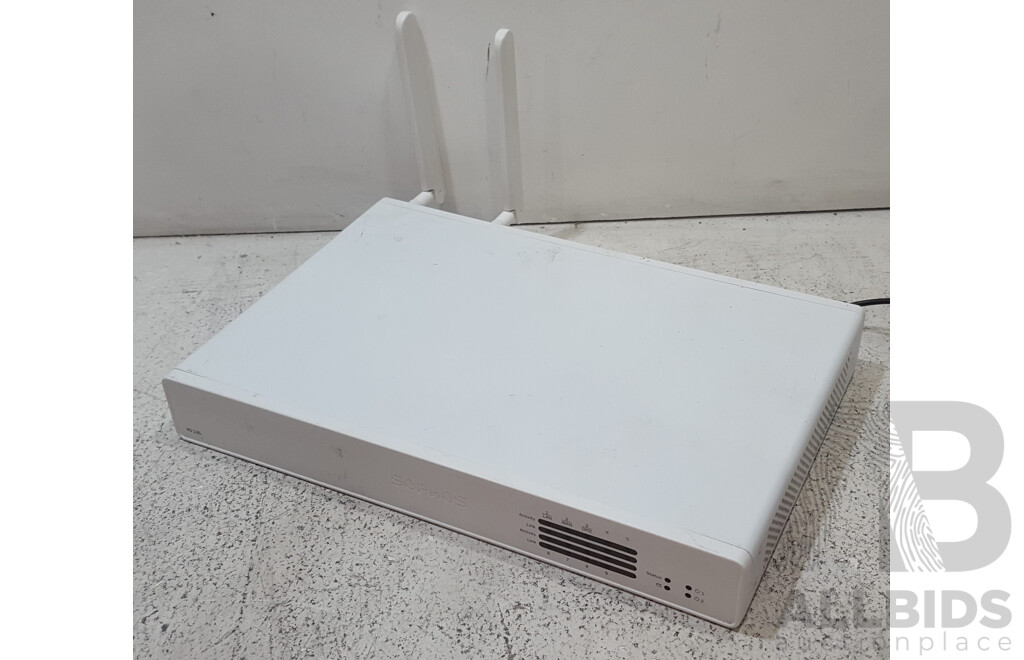 Sophos XG-135 Network Security/Firewall Appliance w/ Power Supply