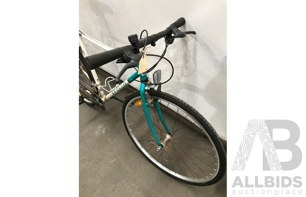 Apollo Crosstrainer 14 Speed Road Bike