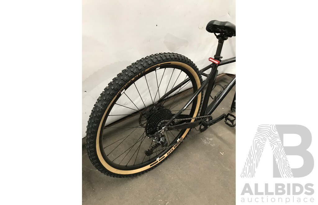Charm 10 Speed Mountain Bike
