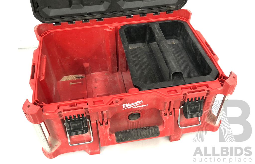 Milwaukee Packout Toolbox with Organiser