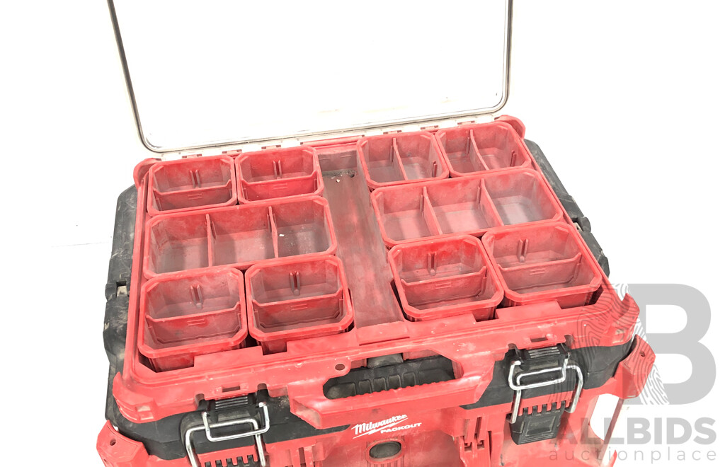 Milwaukee Packout Toolbox with Organiser