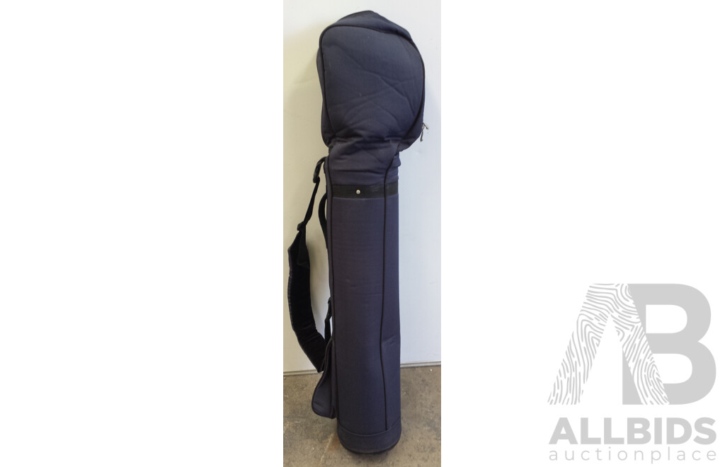 Set of 7 Golf Clubs and Cleveland Carry Bag
