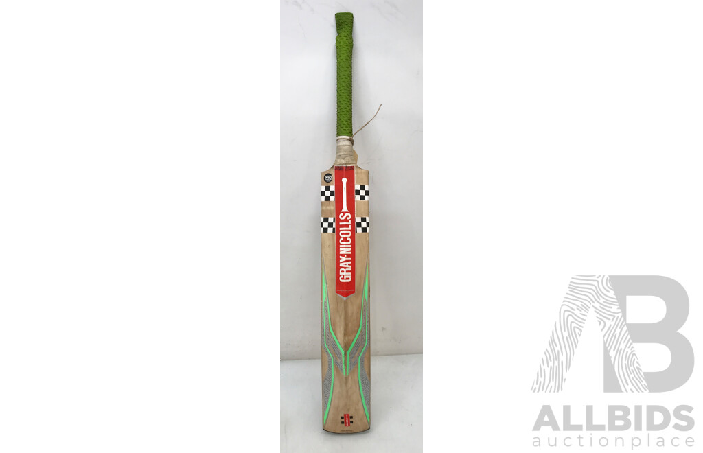 Gray Nicolls Tempesta 500 Cricket Bat