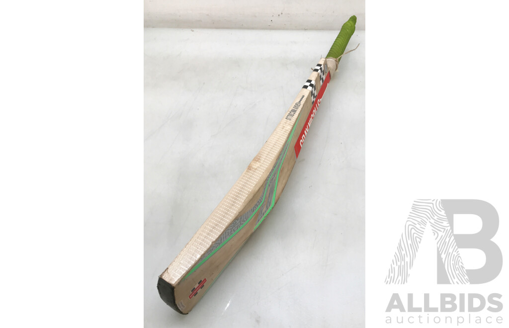 Gray Nicolls Tempesta 500 Cricket Bat