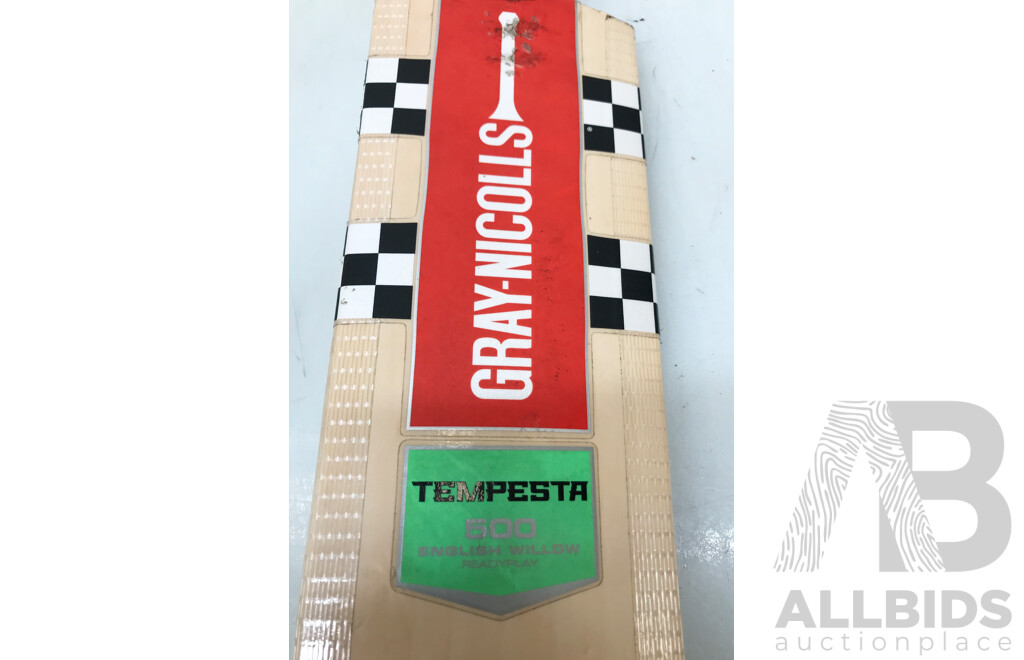 Gray Nicolls Tempesta 500 Cricket Bat