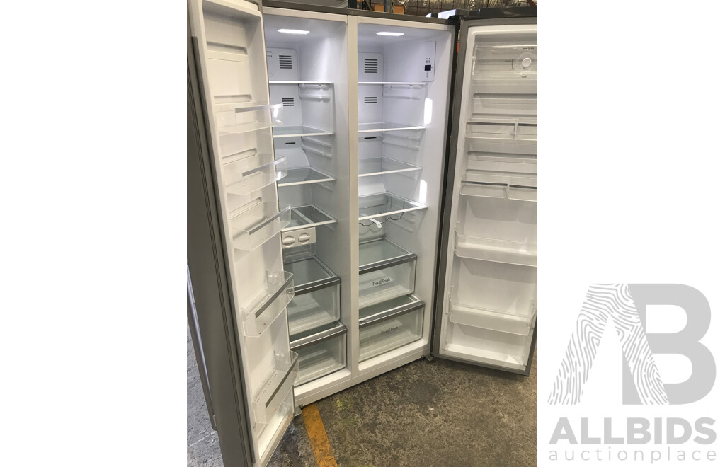 Westinghouse 542L Side by Side Refrigerator