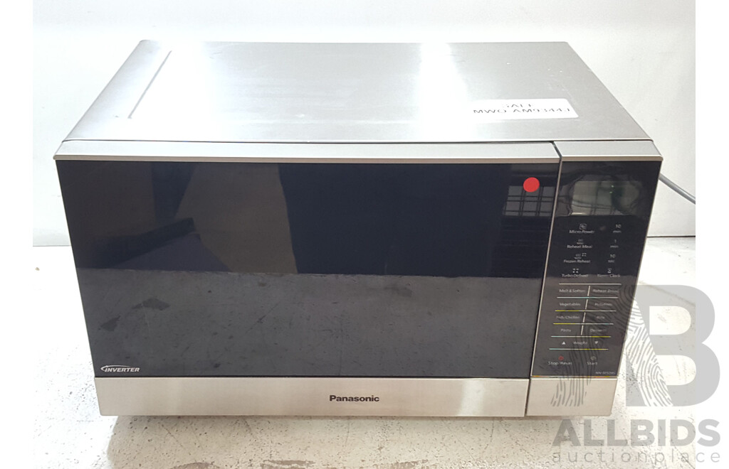 Panasonic (NN-SF574S) Stainless Steel Flatbed Inverter Microwave