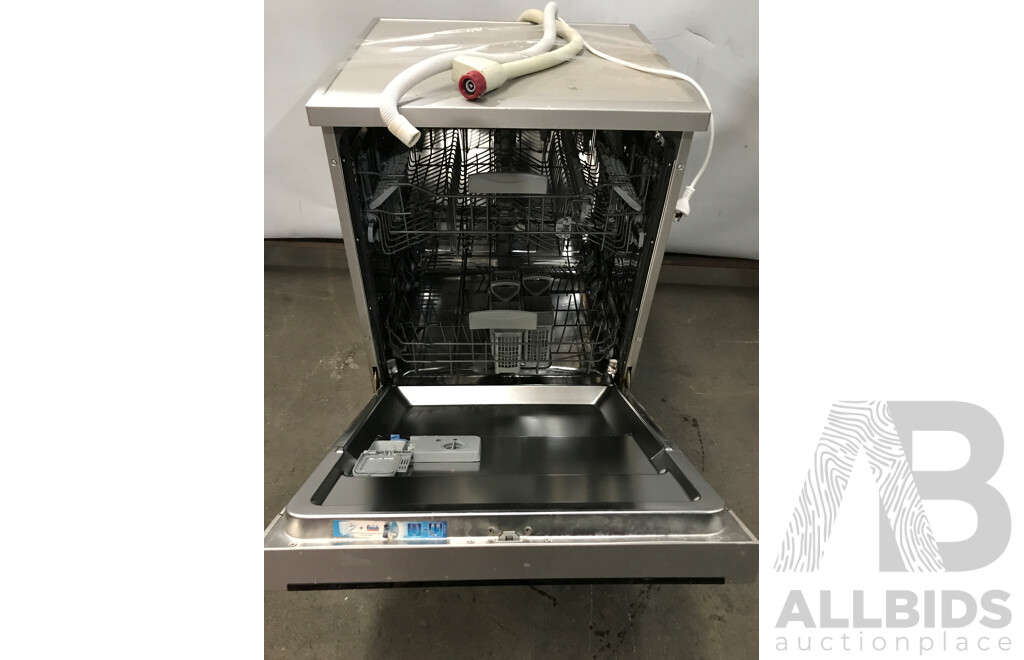 Westinghouse Stainless Steel Freestanding Dishwasher