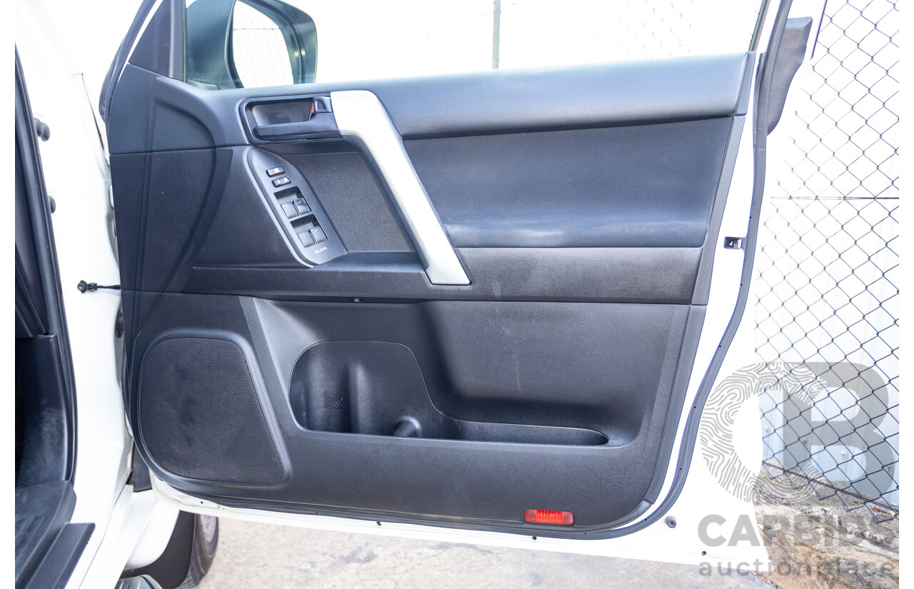 03/2016 Toyota Landcruiser PRADO GXL (4x4) GDJ150R MY16 4D Wagon White Turbo Diesel 2.8L - 7 Seats