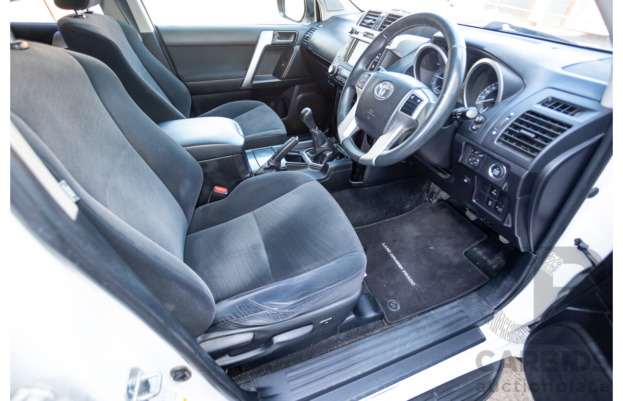 03/2016 Toyota Landcruiser PRADO GXL (4x4) GDJ150R MY16 4D Wagon White Turbo Diesel 2.8L - 7 Seats