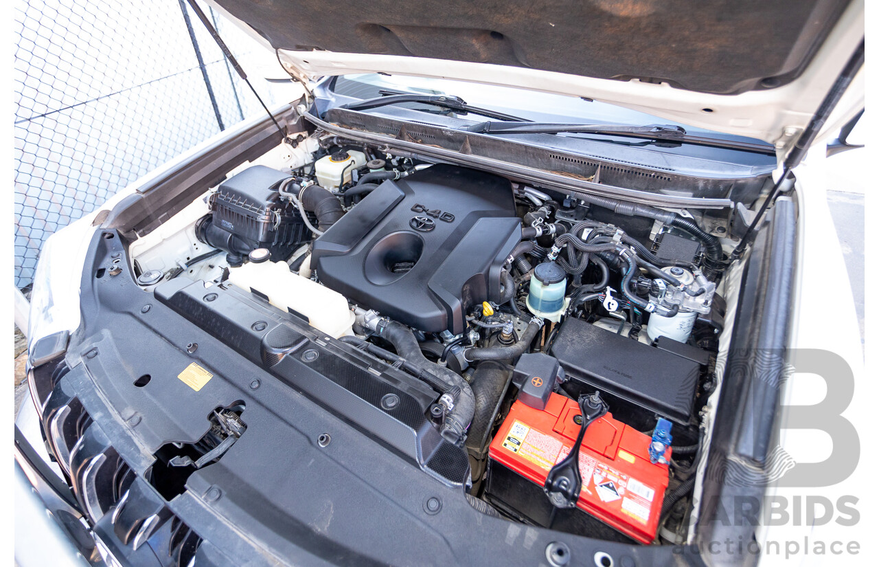 03/2016 Toyota Landcruiser PRADO GXL (4x4) GDJ150R MY16 4D Wagon White Turbo Diesel 2.8L - 7 Seats