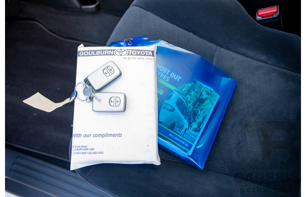 03/2016 Toyota Landcruiser PRADO GXL (4x4) GDJ150R MY16 4D Wagon White Turbo Diesel 2.8L - 7 Seats