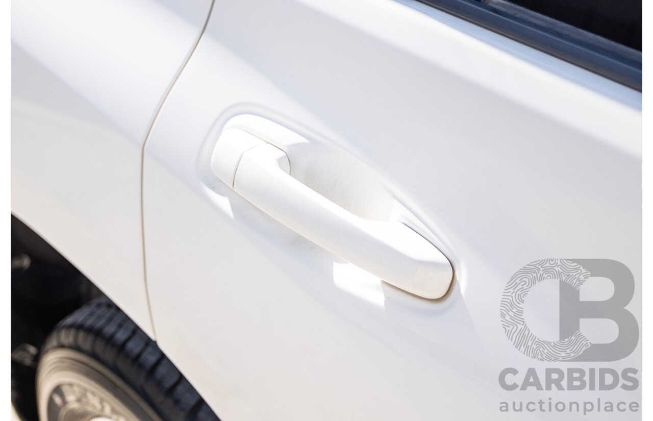 03/2016 Toyota Landcruiser PRADO GXL (4x4) GDJ150R MY16 4D Wagon White Turbo Diesel 2.8L - 7 Seats