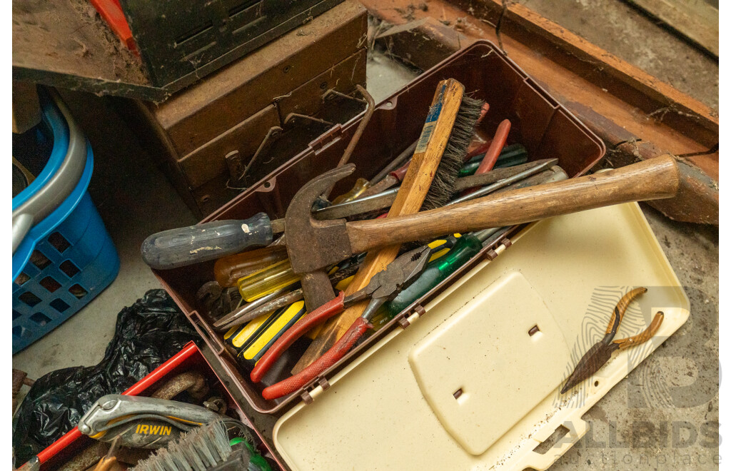 Quantity of Assorted Tools ETC