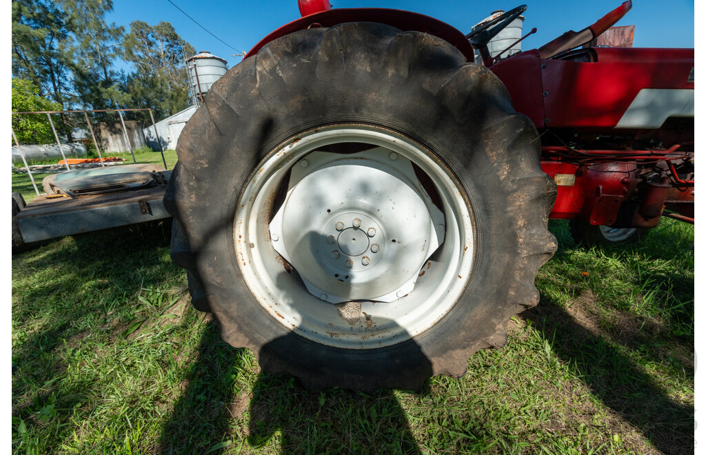 1971Circa, Red International Harvester 434 2.5L 4-cyl Diesel Tractor