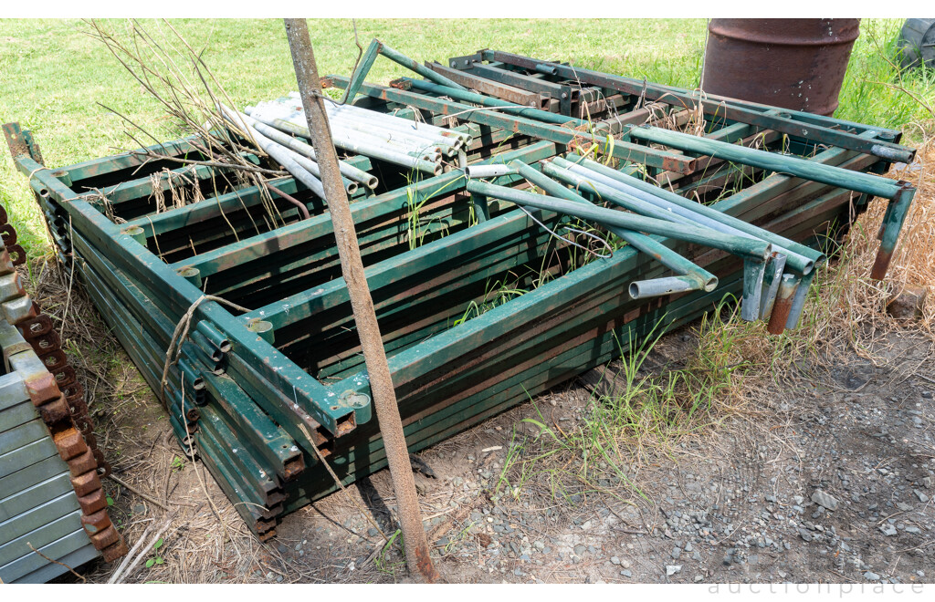 Quantity of Steel Stockyard Panels & Pins to Suit ETC