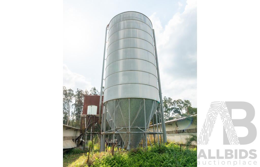 Large Grain/ Feed Silo by HE Silos Forbes