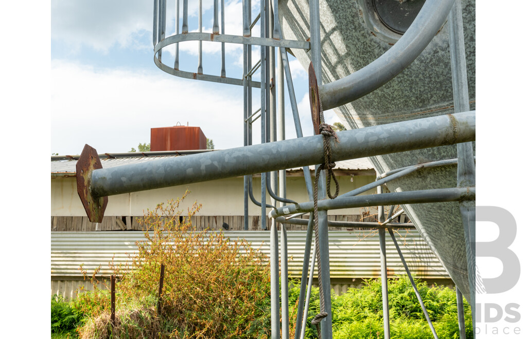 Large Grain/ Feed Silo by HE Silos Forbes