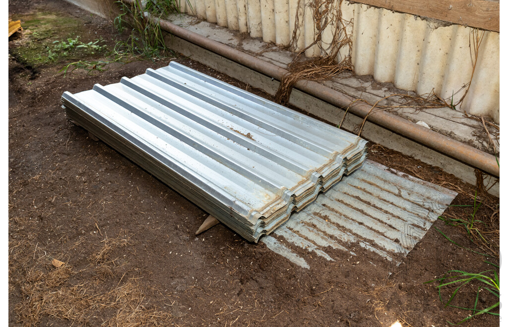 Assorted Job Lot - Colourbond Sheeting