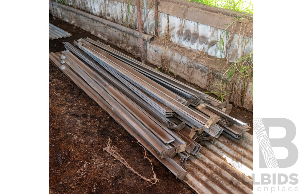 Quantity of Feeding/Water Tracks ETC