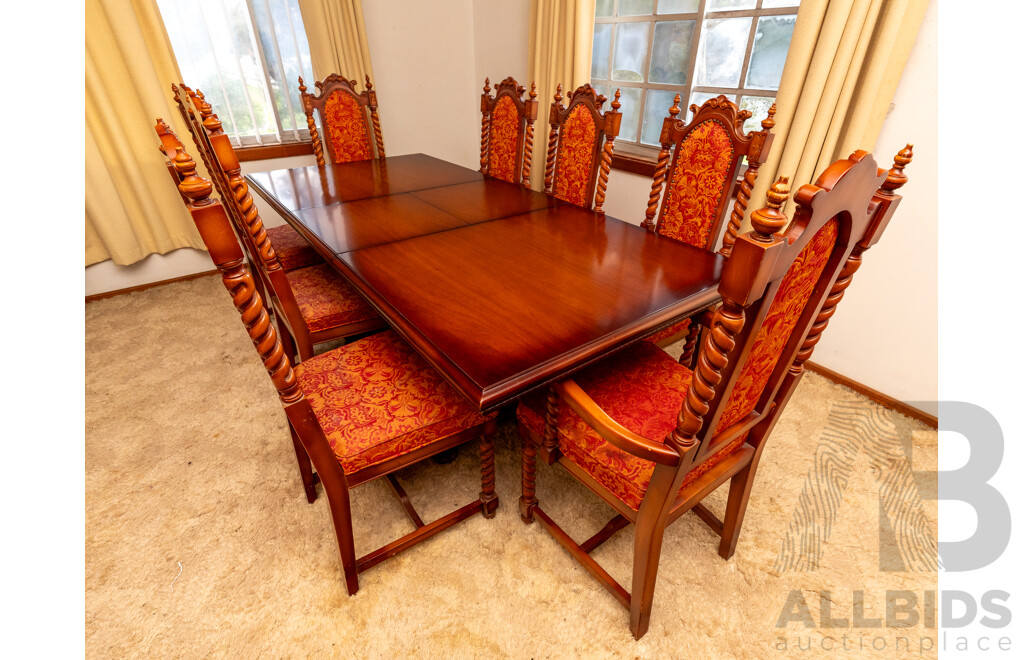 Extendible Dining Table with 8 Fabric Embroidered Chairs