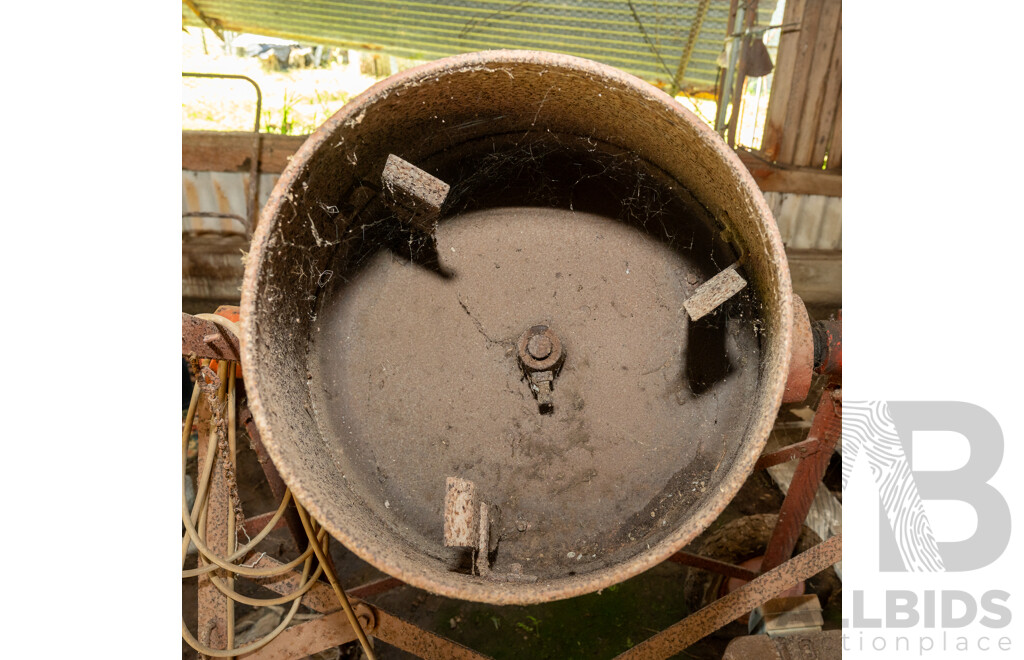 Port Implements Division Cement Mixer