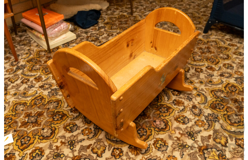 Assorted Job Lot - Luar Portacot, Vintage Baby Rocker and Vintage Baby Bassinet ETC