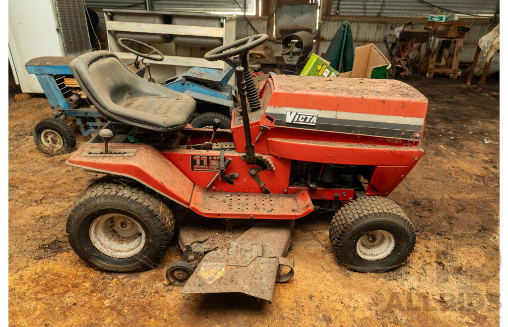 Victa 38 Inch Ride on Lawn Mower