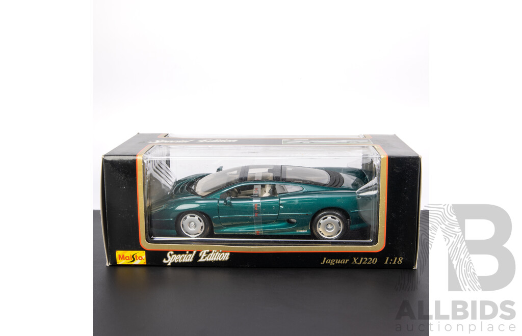 Maisto Special Edition Diecast 1992 Jaguar XJ220 - 1:18 Scale