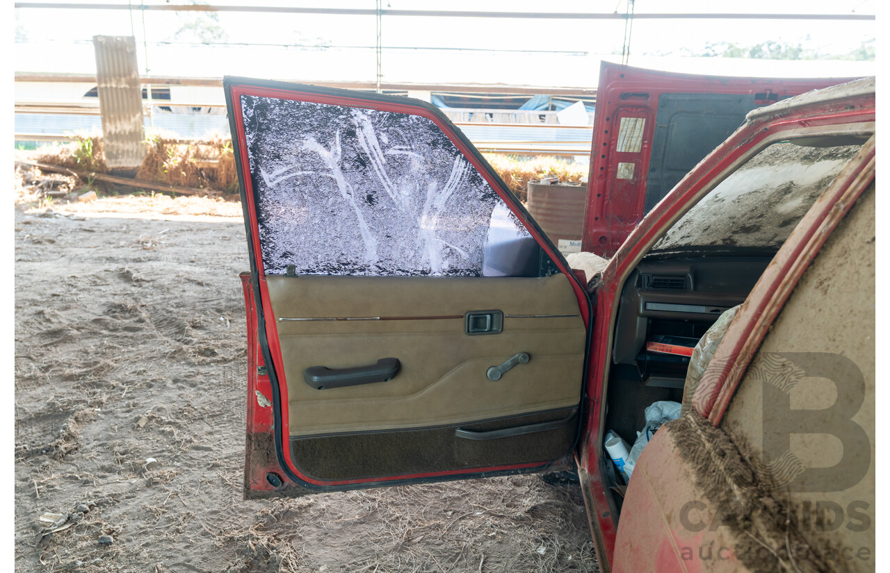 9/1982 Ford Meteor GL GA 4d Sedan Orange 1.5L