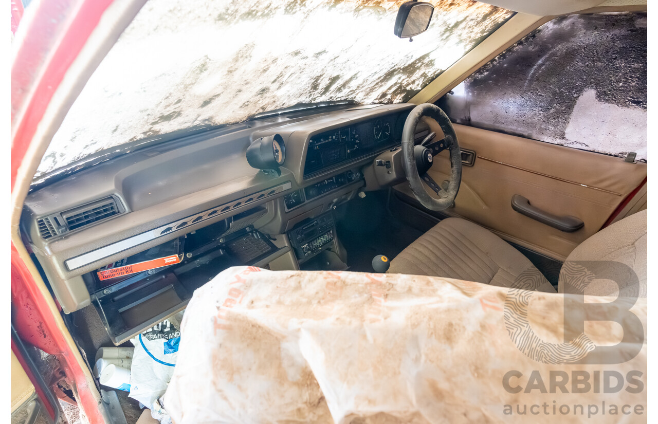 9/1982 Ford Meteor GL GA 4d Sedan Orange 1.5L